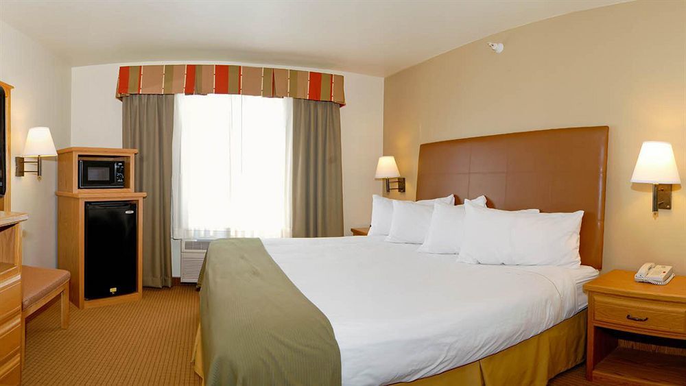 Best Western Wapakoneta Inn מראה חיצוני תמונה
